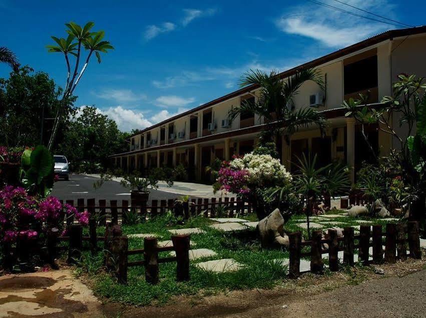 Putra Putri Lodge Kangar Eksteriør bilde